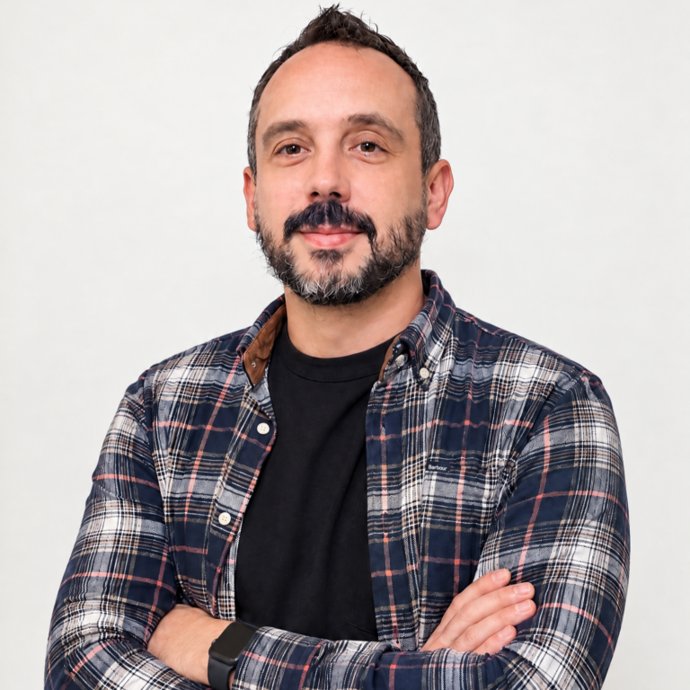 Andrea  Lupi